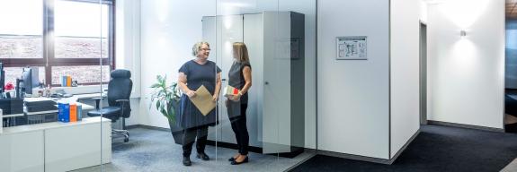 WW-P Mitarbeiter im Gespräch